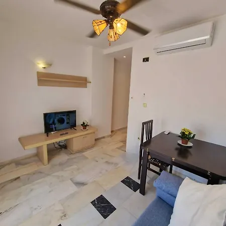 Апартаменти Cyv Fun & Relax 1 Bed 1 Bath *