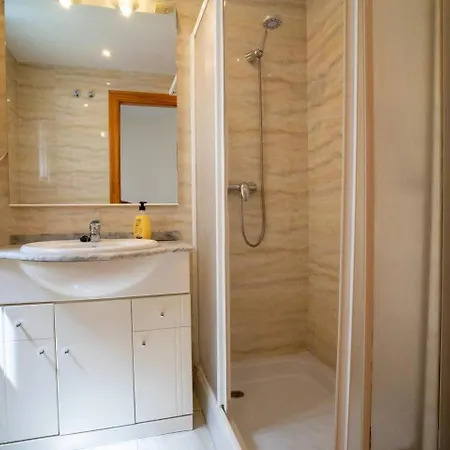Апартаменти Cyv Fun & Relax 1 Bed 1 Bath Фуенхірола